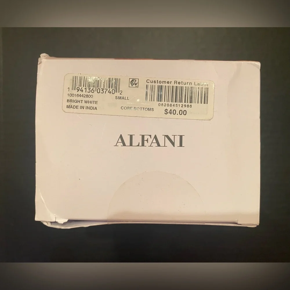Alfani Men’s 4 Pack Trunks‎ Boxer Briefs in White Size Small 29-31 NWT